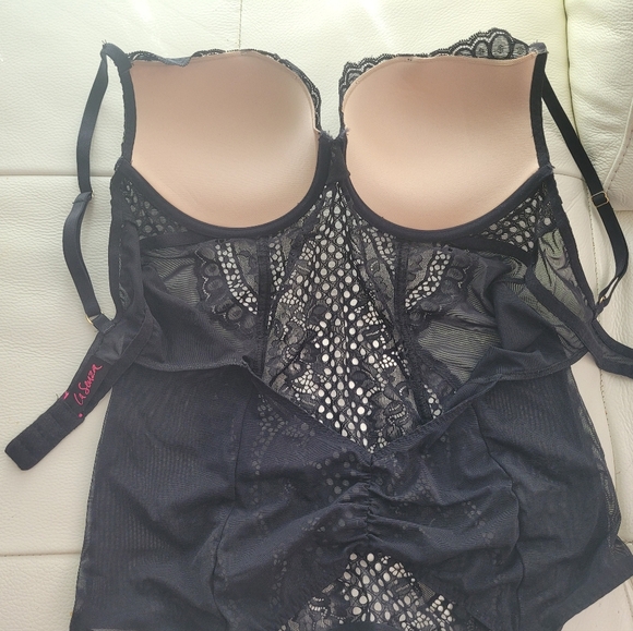La SENZA body suit w/stocking straps - Picture 2 of 4
